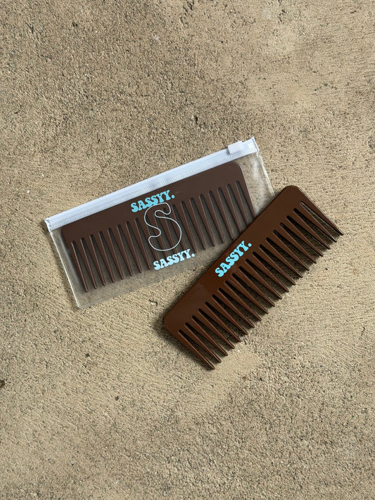SASSYY.Comb