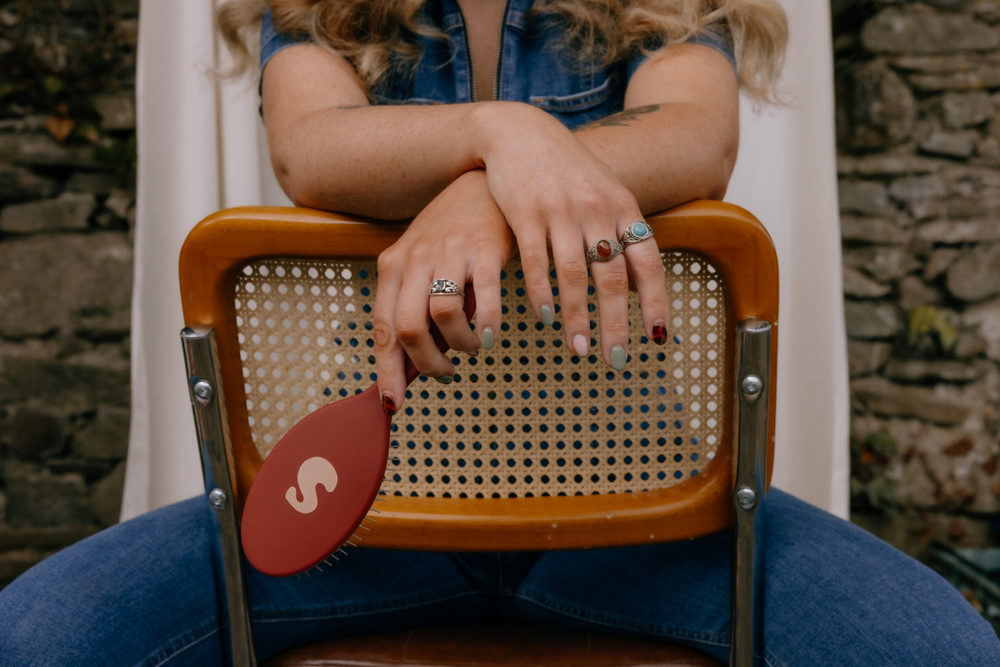 The Sassyy. Detangle Brush