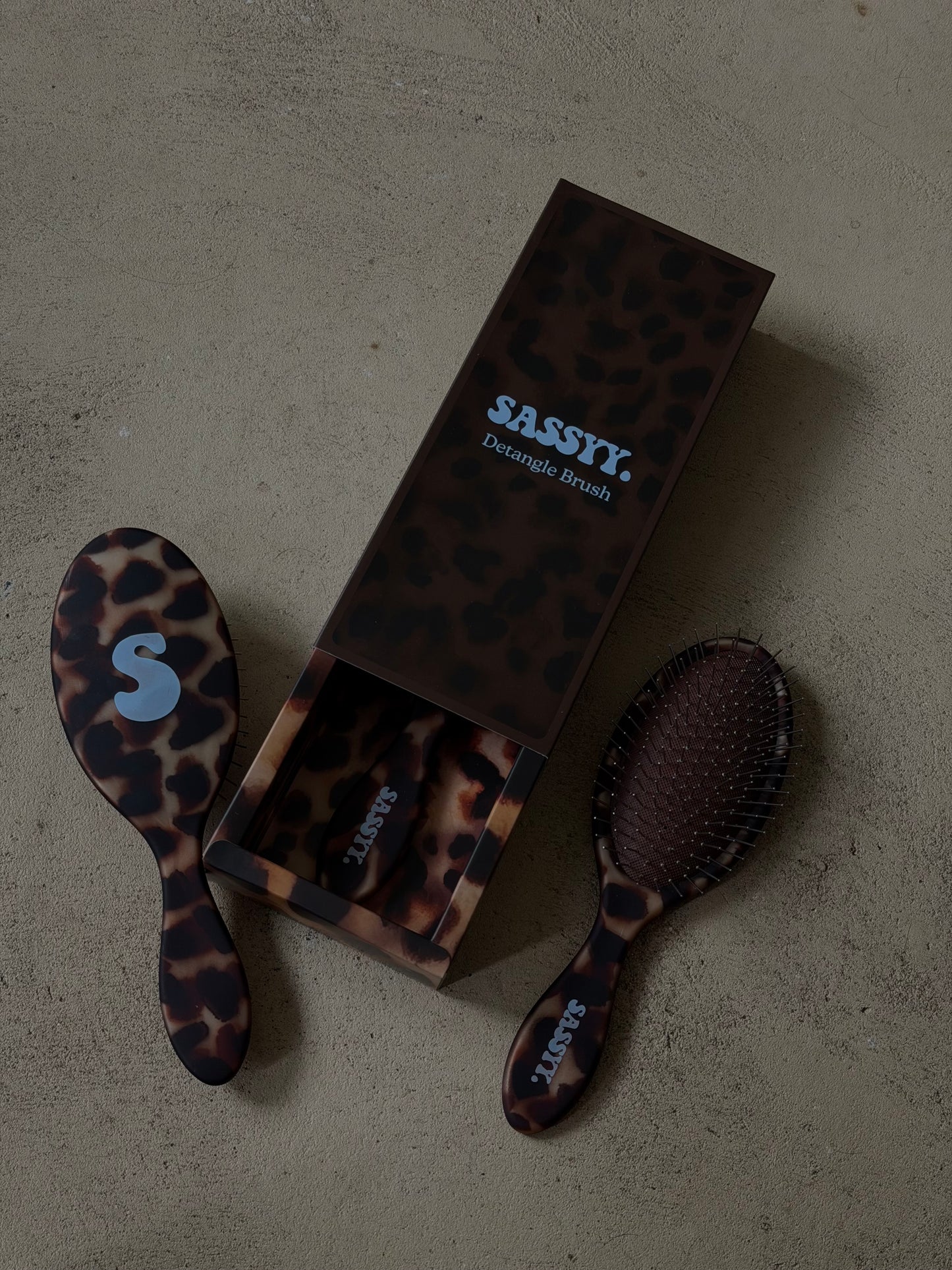 The SASSYY. Limited Edition Brush