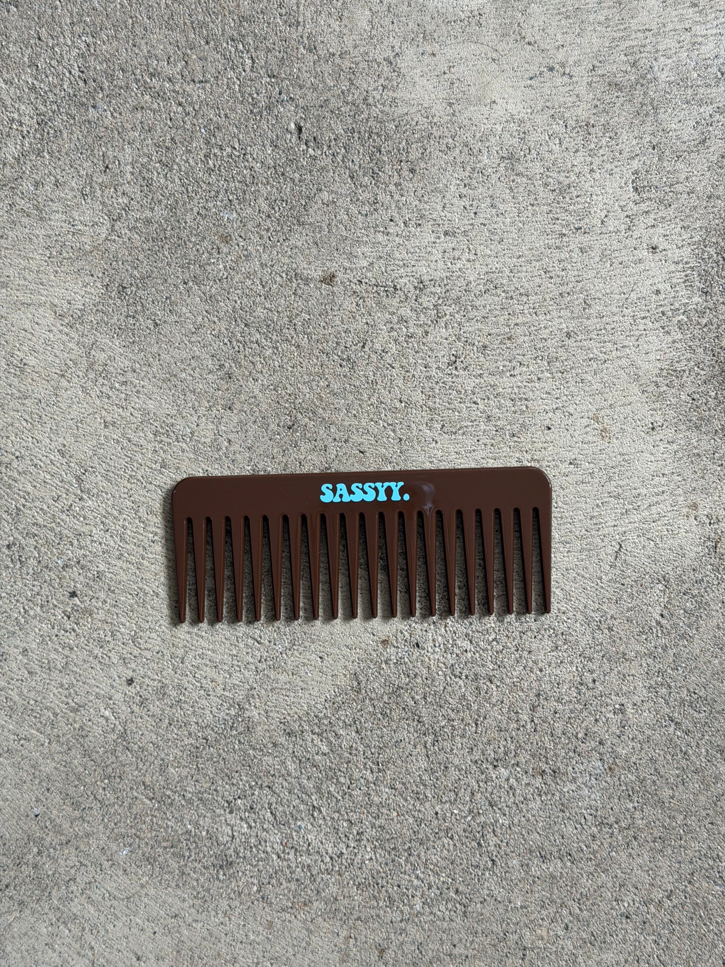 SASSYY.Comb