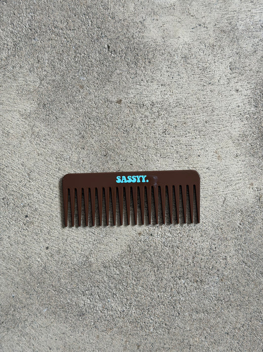 SASSYY.Comb