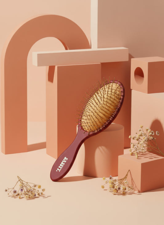 The Sassyy. Detangle Brush